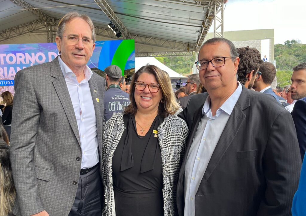 Após 12 anos de atraso, foi inaugurado, na última sexta-feira, 9, o Contorno Viário da Grande Florianópolis. O vice-presidente da Fetrancesc, Riberto Lima, acompanhou a cerimônia, ao lado de outros representantes do Cofem, entre eles, o presidente da Fiesc, Mario Cezar de Aguiar, e a presidente interina da Facisc, Rita Cássia Conti. 09/08/2024. Foto: Mauren Rigo